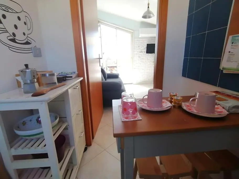 로칼루메라 Casa Di Arturo Mansarda 아파트