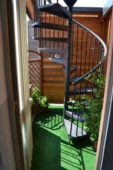 로칼루메라 Casa Di Arturo Mansarda 아파트